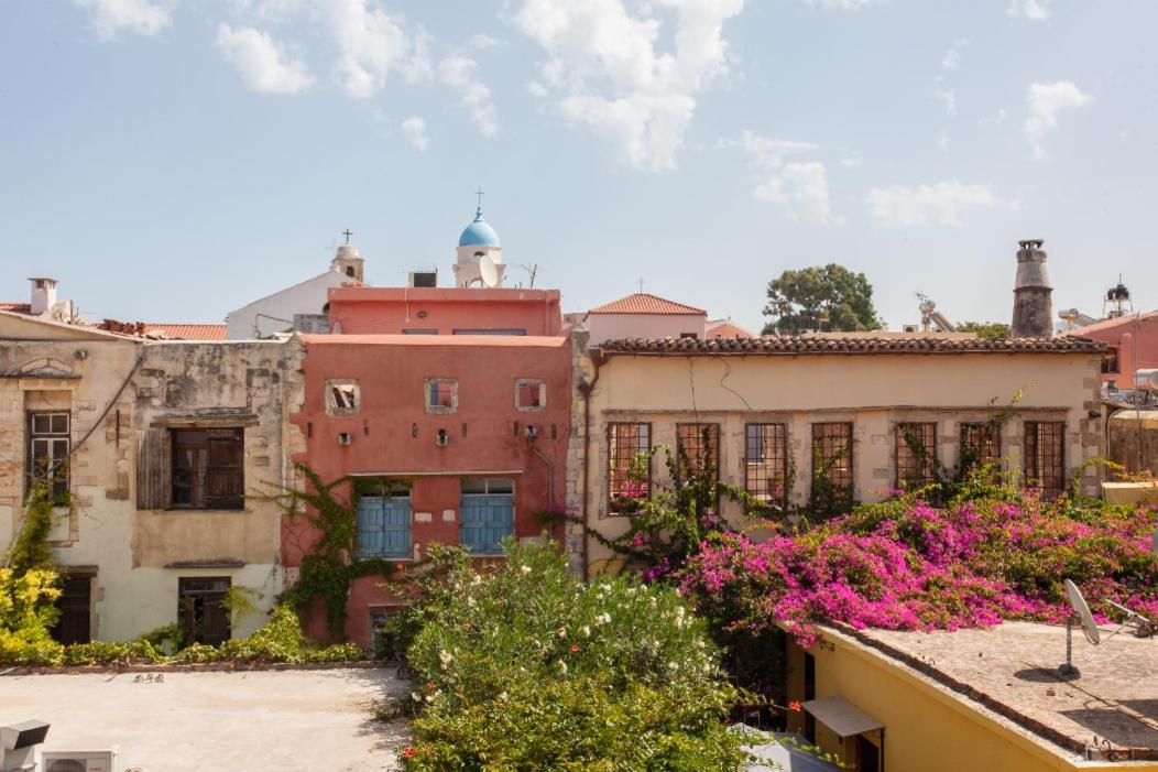 Deluxe Apartment with Old Town View
